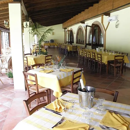 Bauernhof Il Casale Delle Arance Pizzo (Calabria)